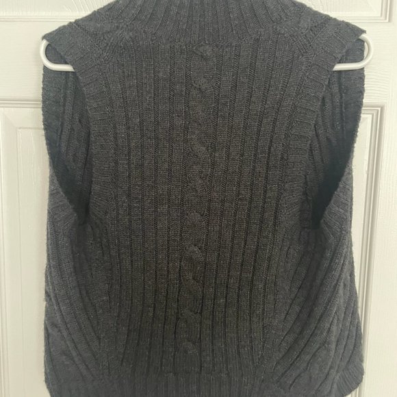 Banana Republic 100% Merino Wool Grey Vest - Picture 7 of 7
